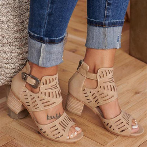 Summer sandal with heel