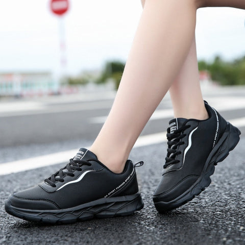 Vulkanisierte orthopädische Schuhe aus PU-Leder für Damen – Sylvi